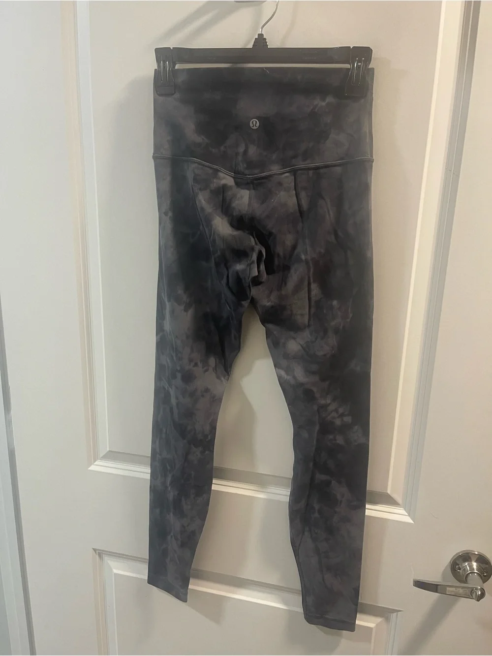 lululemon Align athletica Black and Charcoal Tie-Dye Leggings